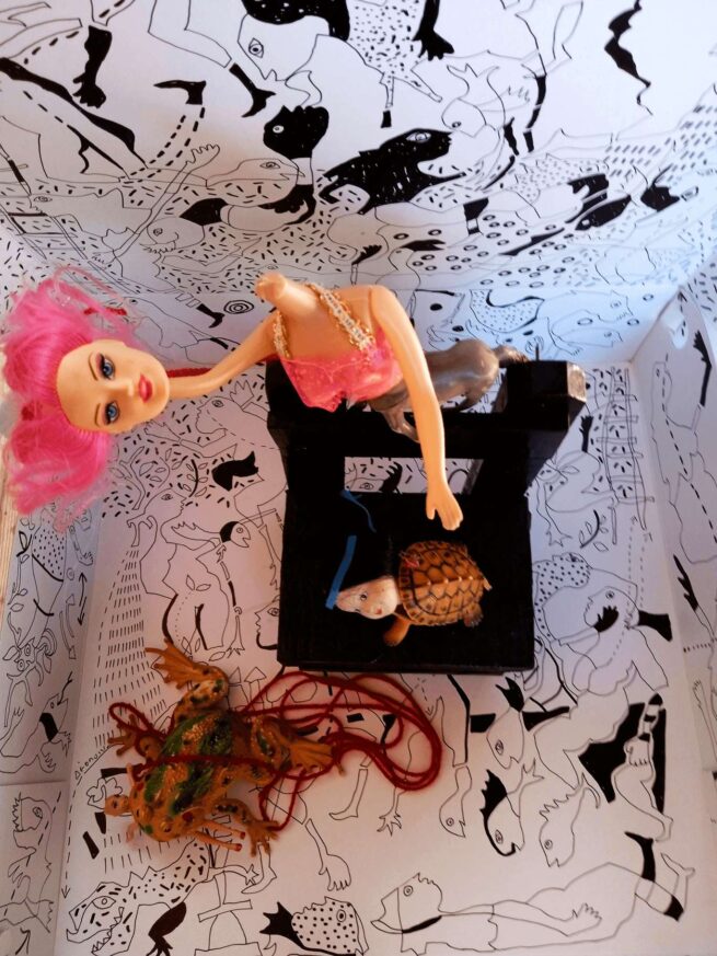 A doll that holding their head